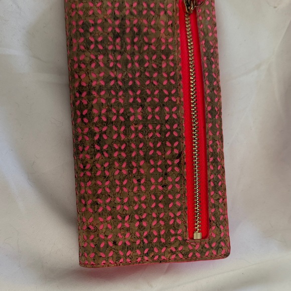 kate spade Brown Wallet with Pink Cutout Pattern - Picture 5 of 7